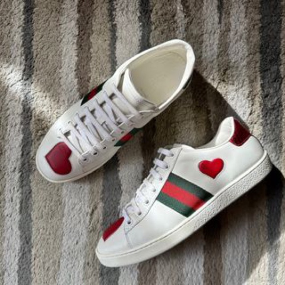 Gucci White Leather Sneakers with Red Hearts and Green-Red Stripe